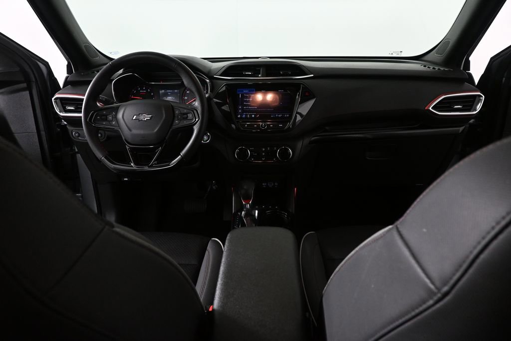 Used 2023 Chevrolet TrailBlazer RS w/ Convenience Package FWD image 18