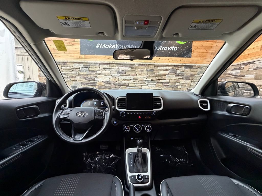 Certified 2024 Hyundai Venue Limited image 16