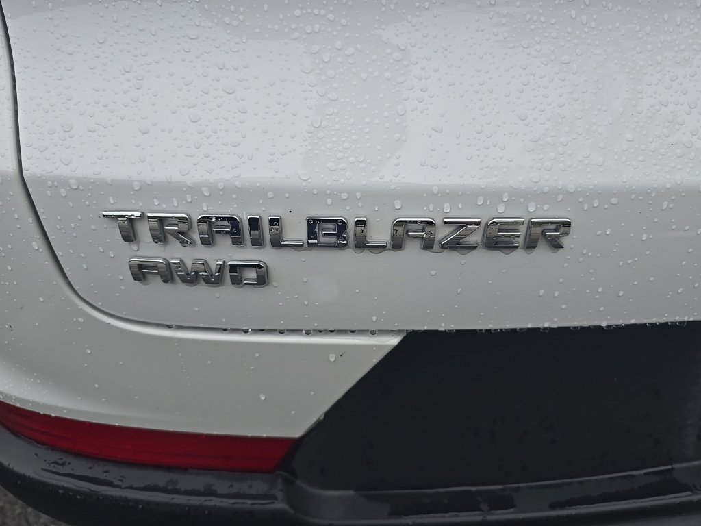 Used 2024 Chevrolet TrailBlazer LS AWD/4WD image 8