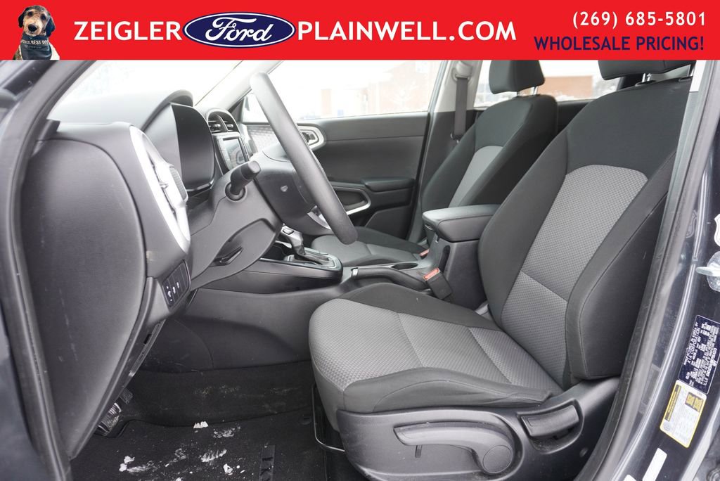 Used 2024 Kia Soul LX w/ Option Group 015 image 16