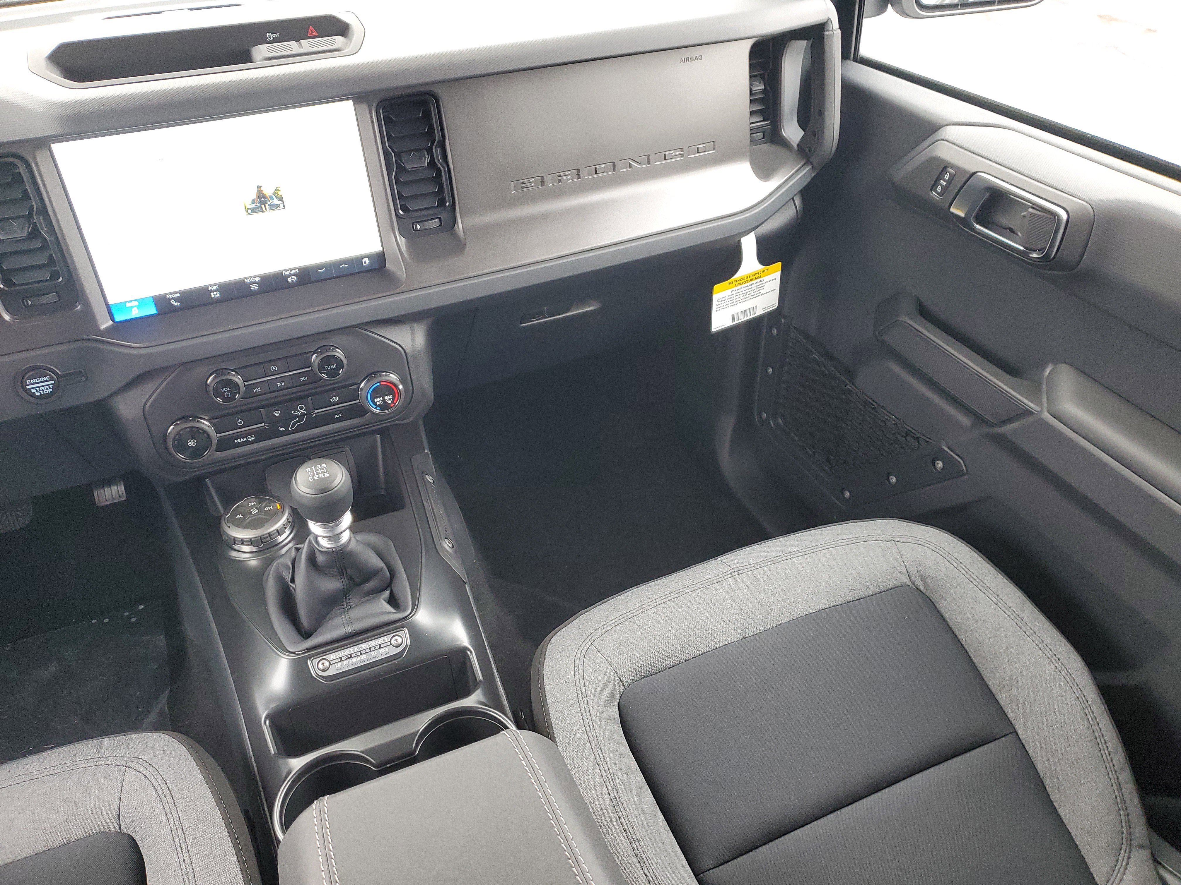 New 2025 Ford Bronco 4-Door image 15