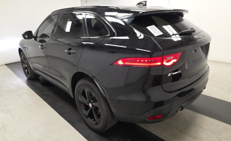Used 2020 Jaguar F-PACE Premium image 6