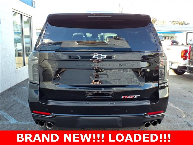 Used 2025 Chevrolet Suburban RST w/ Advanced Technology Package image 5