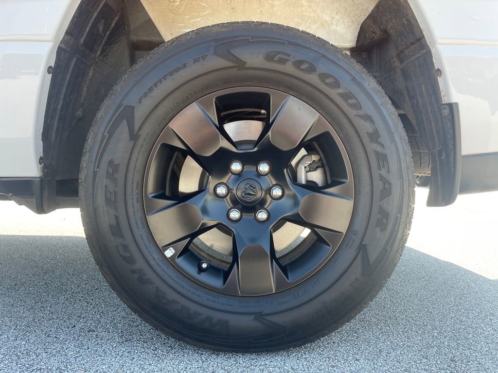 Used 2025 RAM 1500 Tradesman w/ Night Edition AWD/4WD image 9