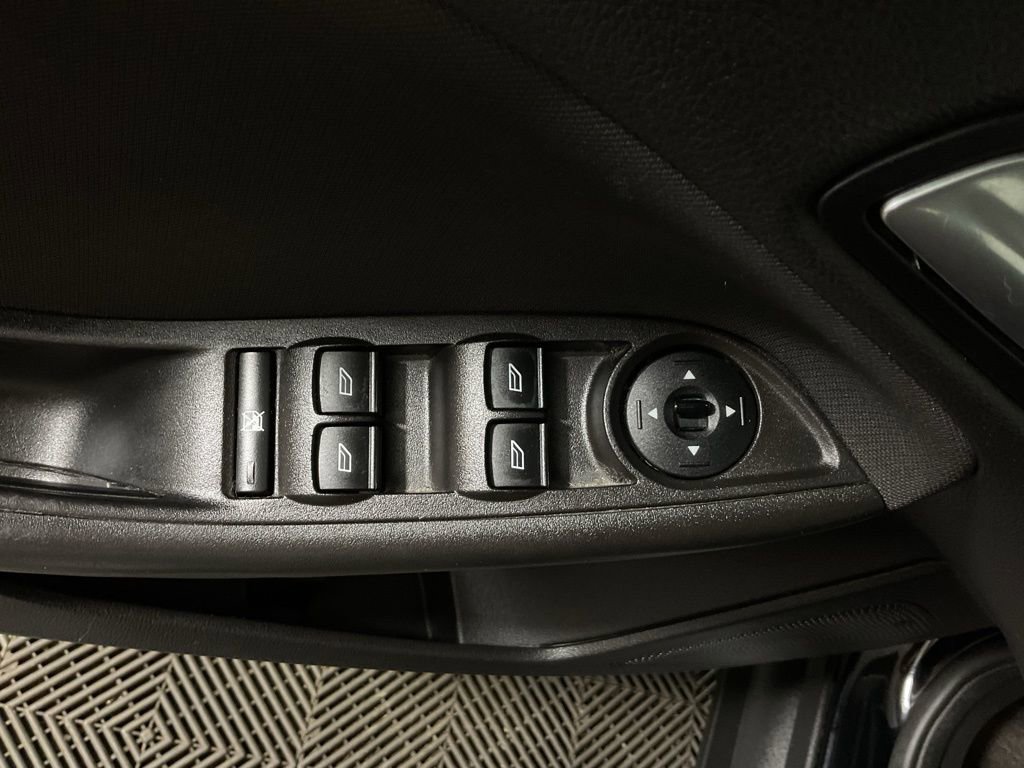 Used 2018 Ford Focus SE image 17