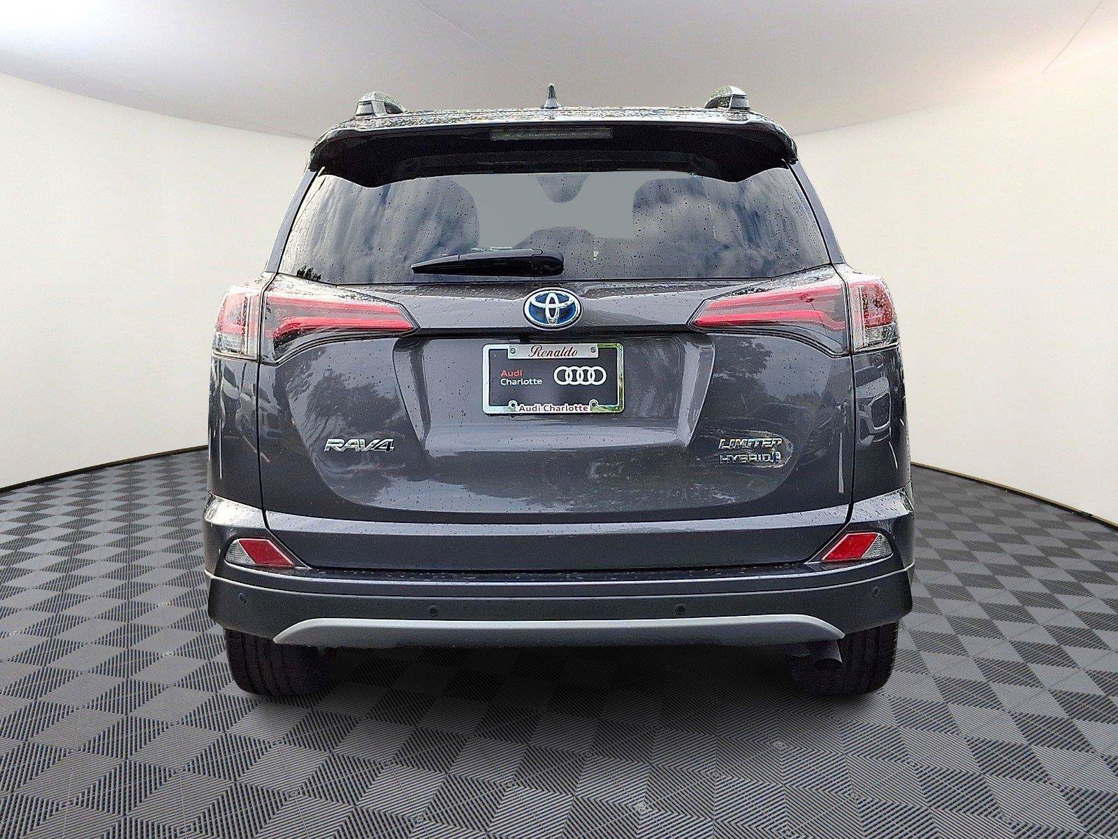 Used 2018 Toyota RAV4 Limited AWD/4WD image 5