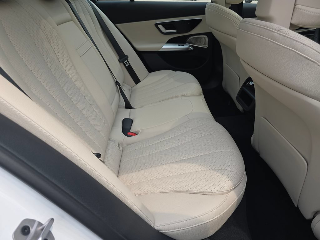 New 2026 Mercedes-Benz E 450 4MATIC Sedan image 21