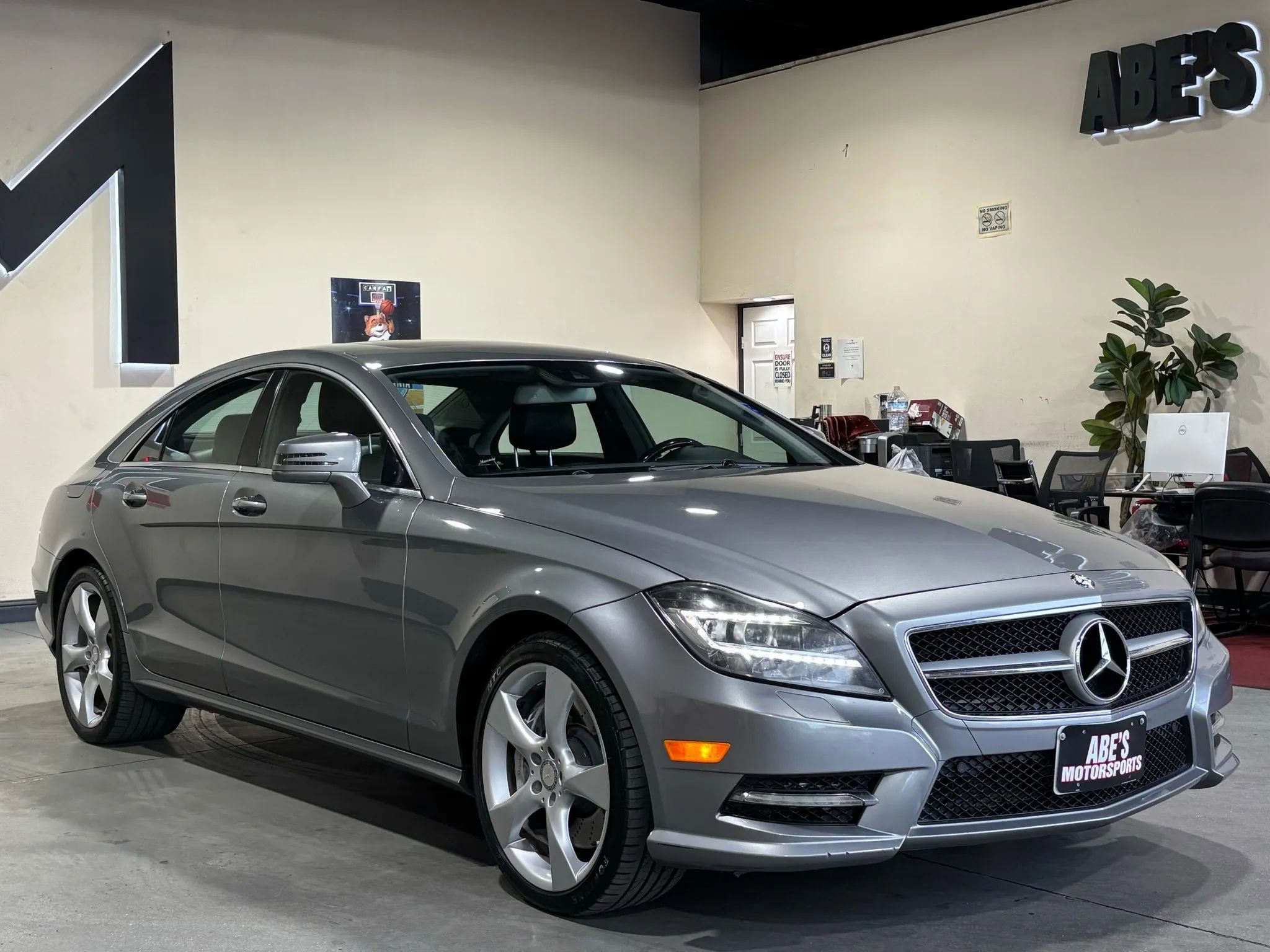 Used 2013 Mercedes-Benz CLS 550 image 2