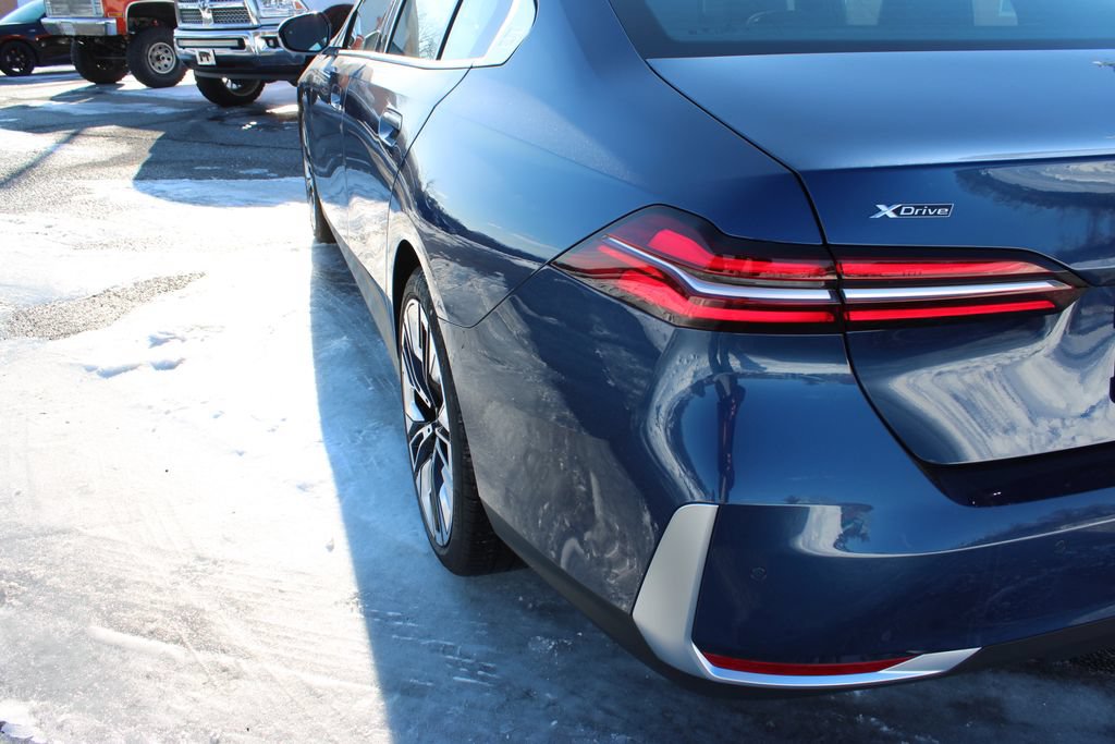 New 2026 BMW 530i xDrive AWD/4WD image 45