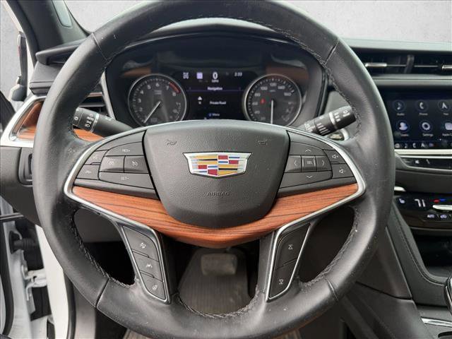 Used 2024 Cadillac XT5 Premium Luxury w/ Technology Package AWD/4WD image 14