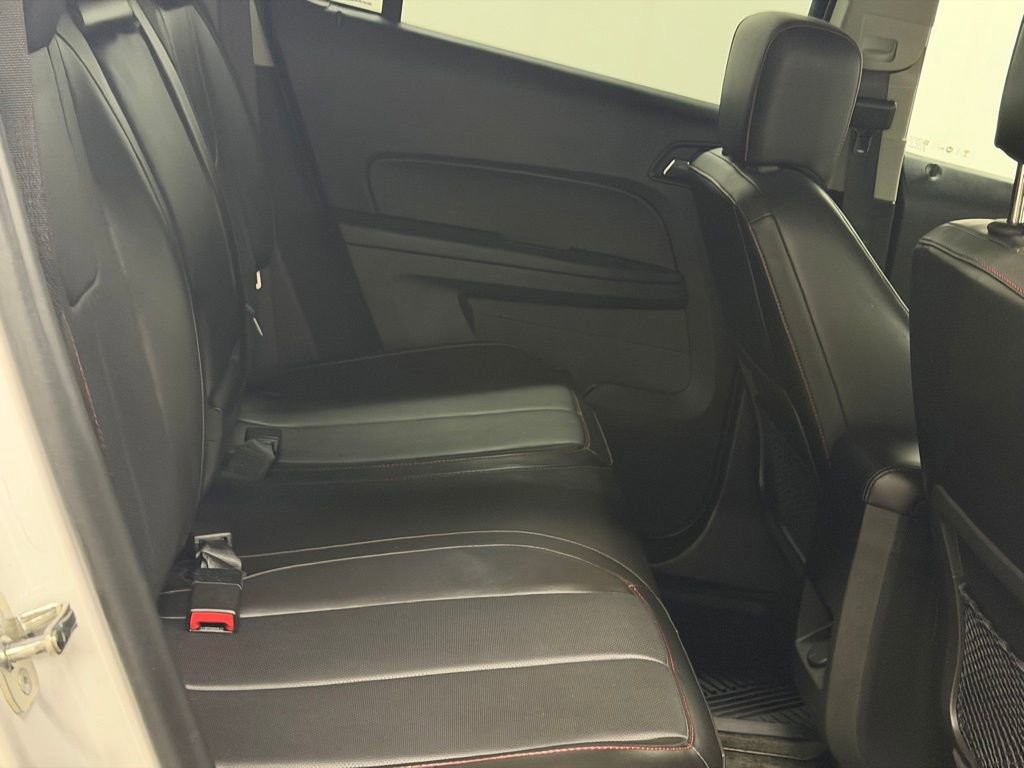 Used 2017 Chevrolet Equinox Premier w/ Enhanced Convenience Package image 16