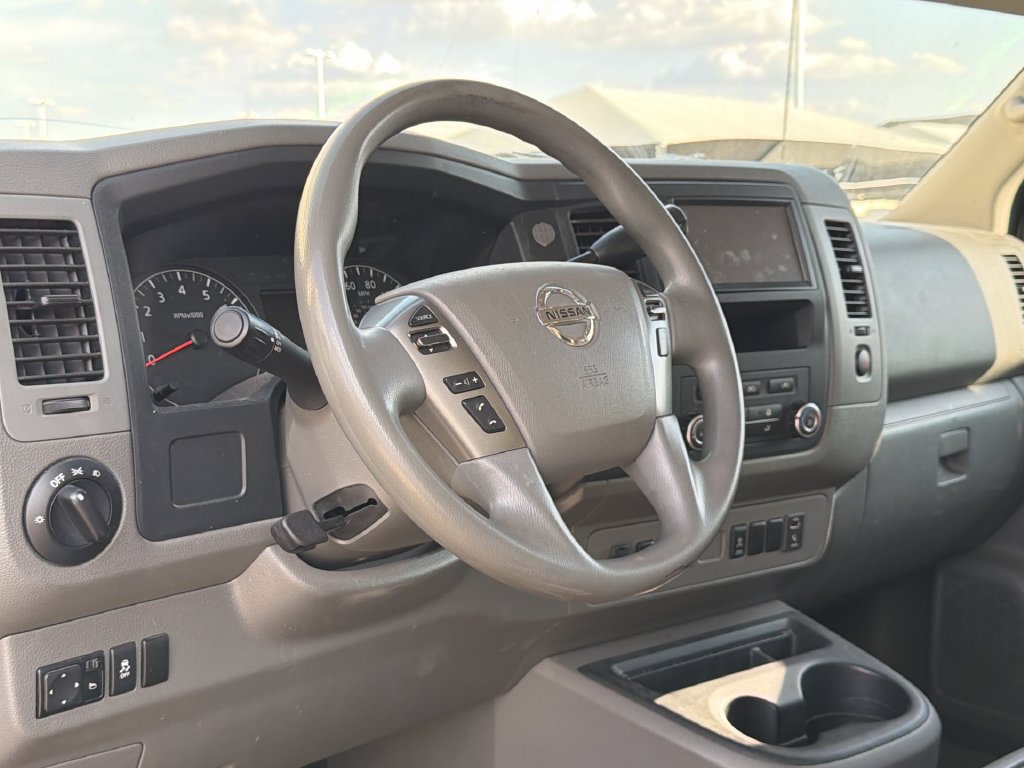 Used 2021 Nissan NV 2500 SV RWD image 7