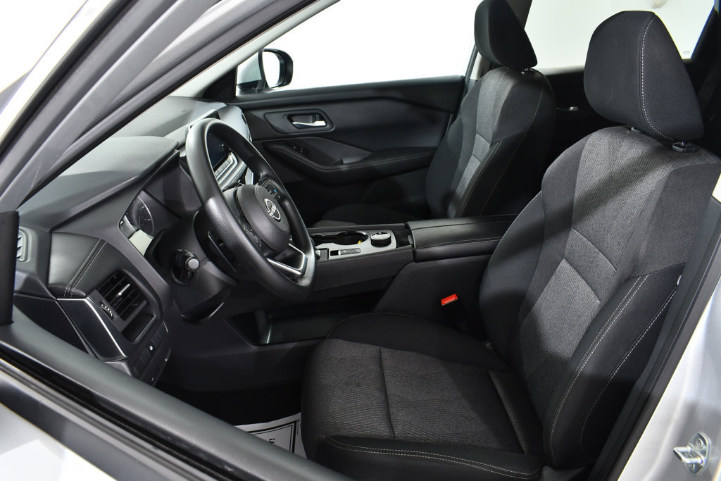 Used 2024 Nissan Rogue SV AWD/4WD image 6