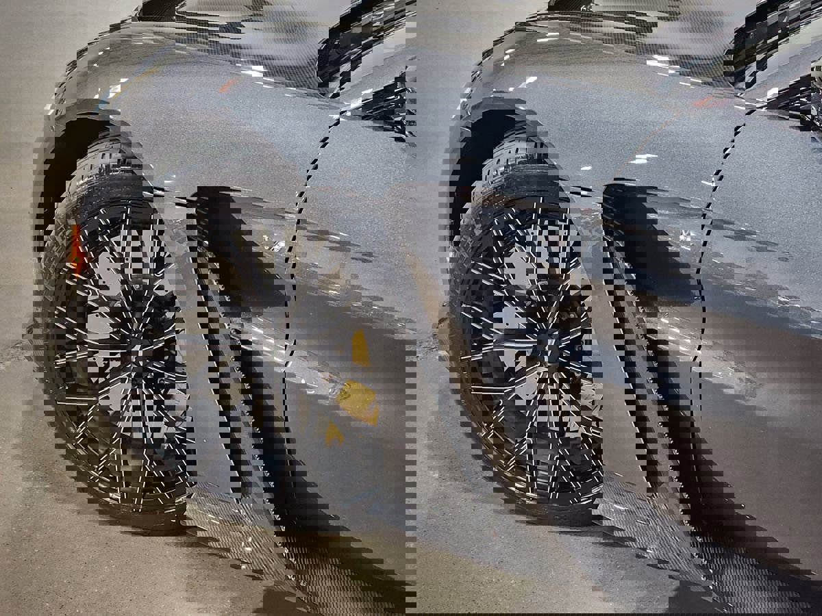 Used 2023 Aston Martin V12 Vantage image 34