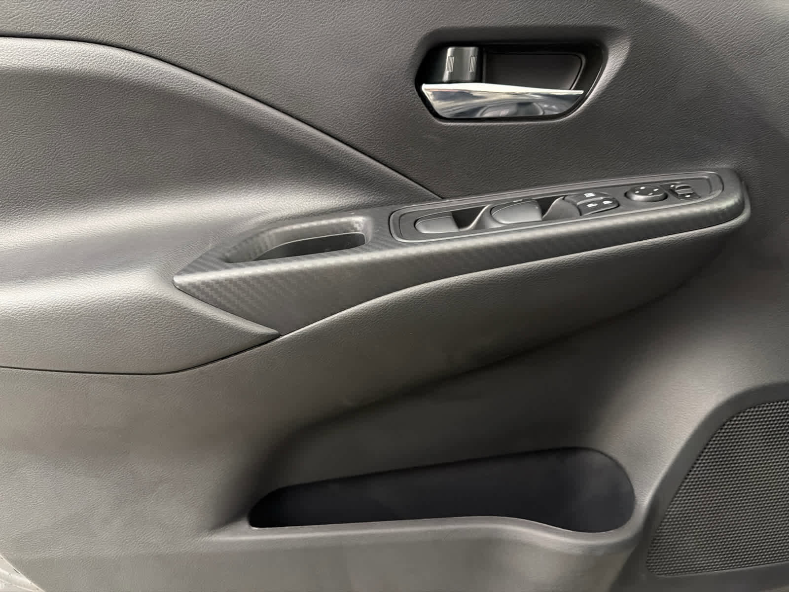 New 2025 Nissan Versa SV w/ Trunk Package image 23