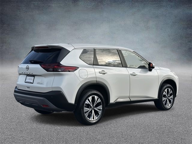 Used 2023 Nissan Rogue SV image 4