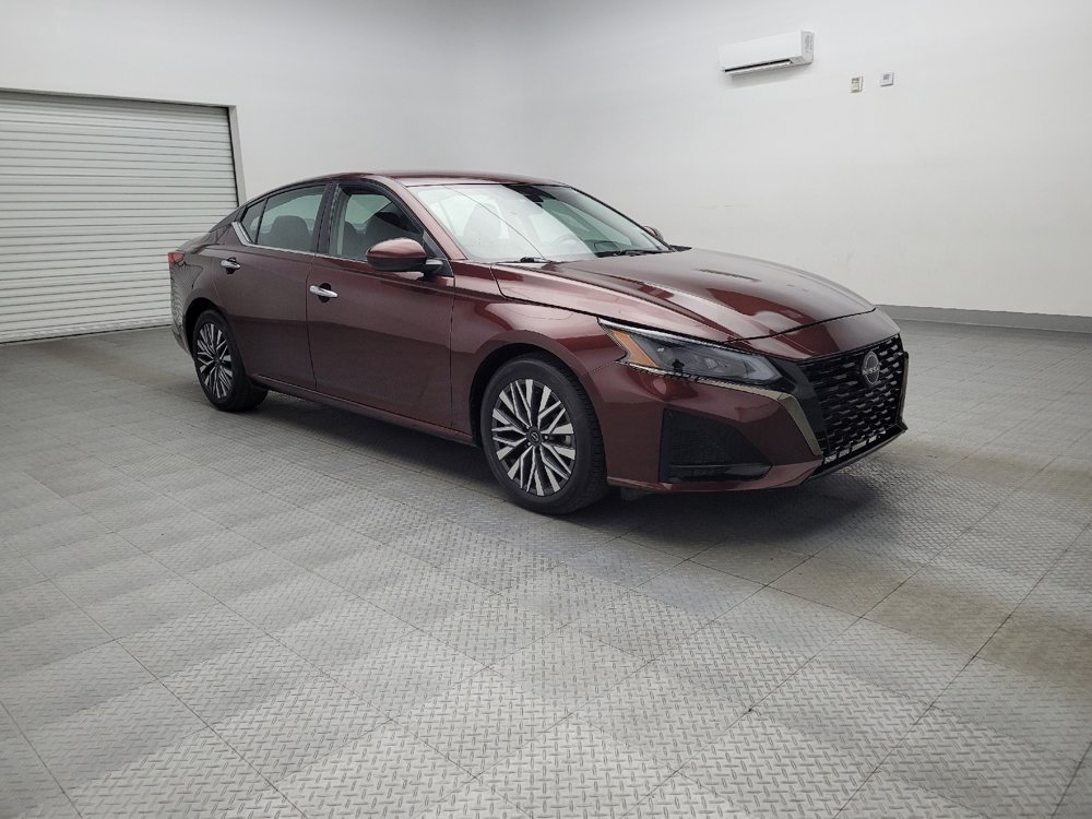 Used 2023 Nissan Altima 2.5 SV image 13
