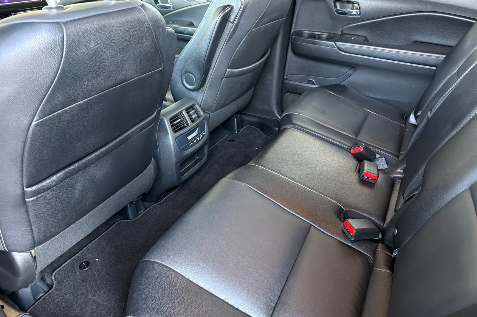 Used 2017 Honda Pilot EX-L image 11