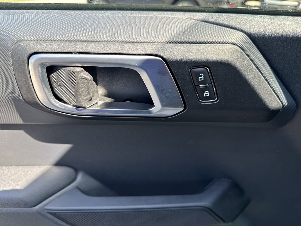 New 2025 Ford Bronco 4-Door image 14