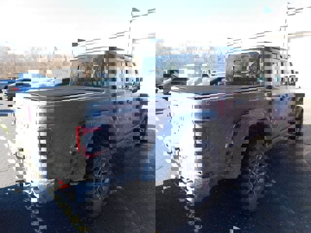 Used 2024 Jeep Gladiator Mojave w/ Technology Group image 11