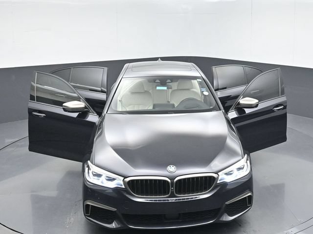Used 2018 BMW M550i xDrive AWD/4WD image 57