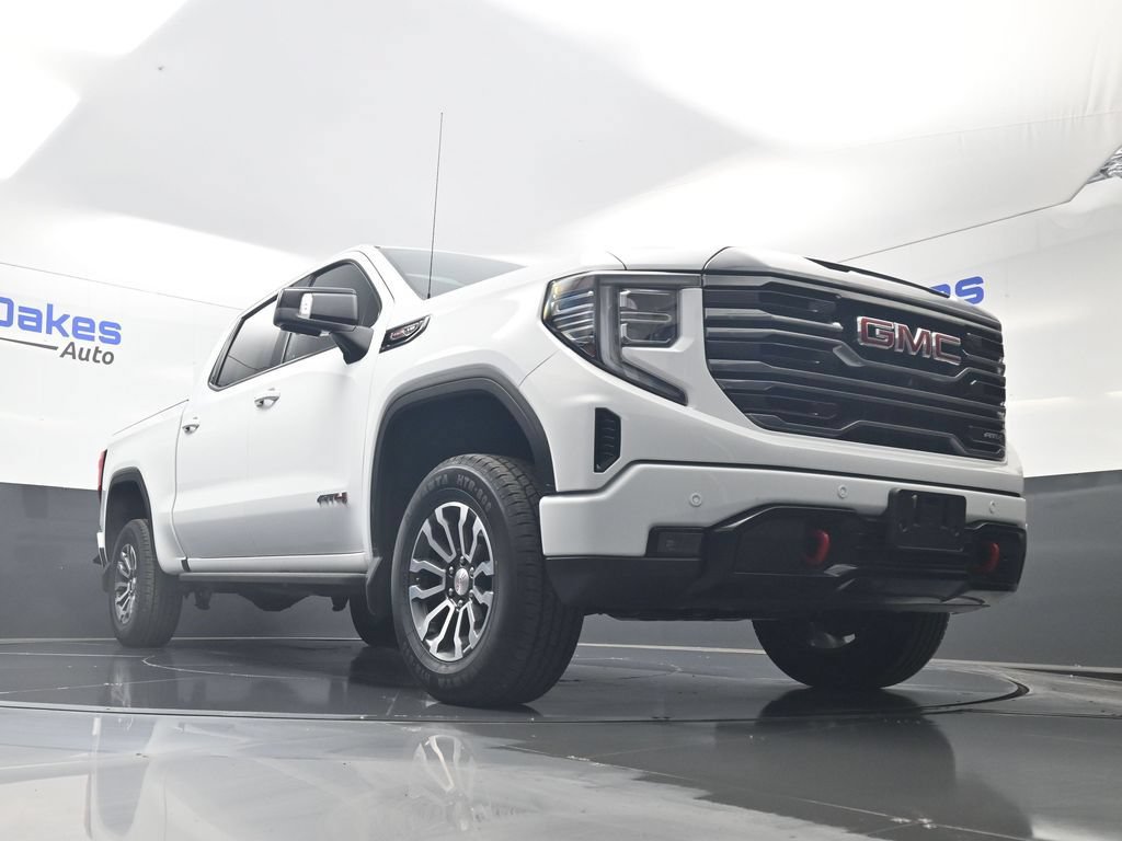 Used 2022 GMC Sierra 1500 AT4 w/ AT4 Premium Package AWD/4WD image 42