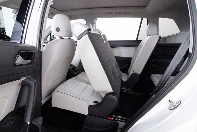 Used 2018 Volkswagen Tiguan SEL Premium image 20