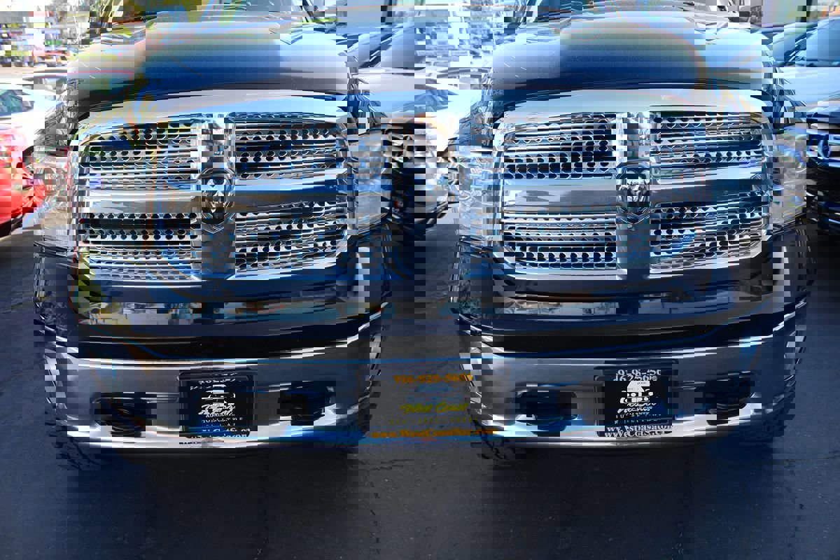 Used 2014 RAM 1500 Laramie w/ Convenience Group image 9