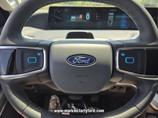 New 2026 Ford Expedition Active RWD image 19