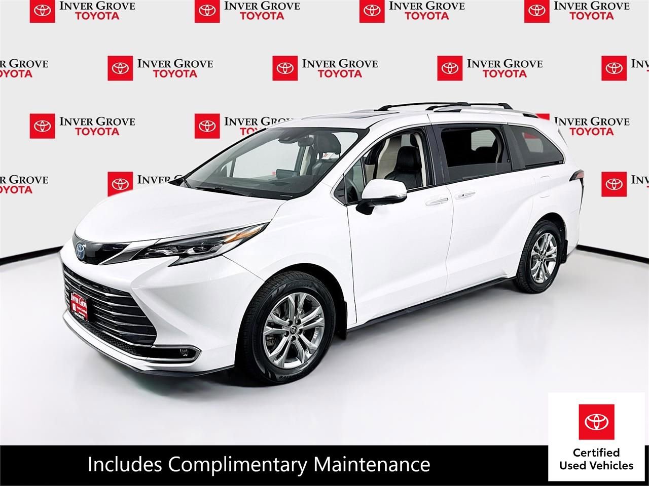 Certified 2022 Toyota Sienna Platinum image 1