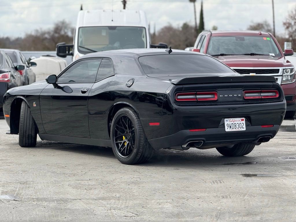 Used 2019 Dodge Challenger R/T Scat Pack w/ Driver Convenience Group image 2