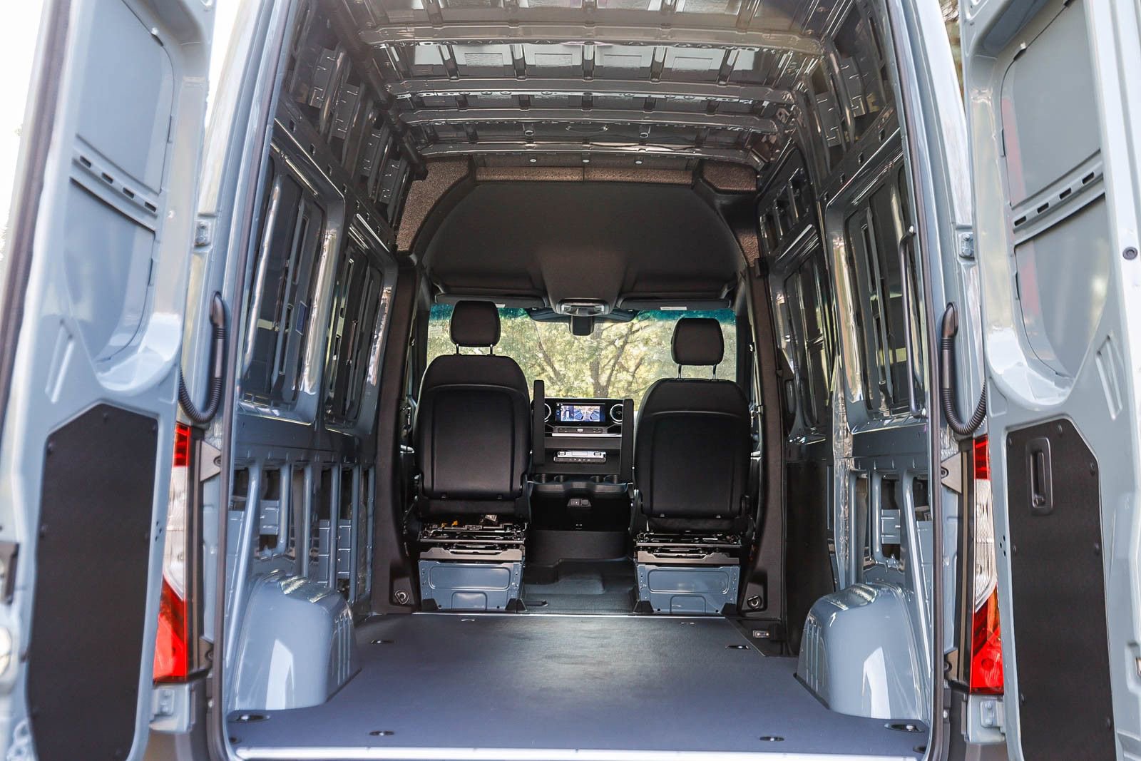 New 2026 Mercedes-Benz Sprinter 2500 image 27