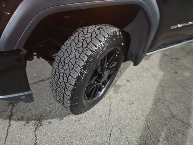 Used 2021 GMC Sierra 2500 Denali w/ Denali Black Diamond Edition image 26