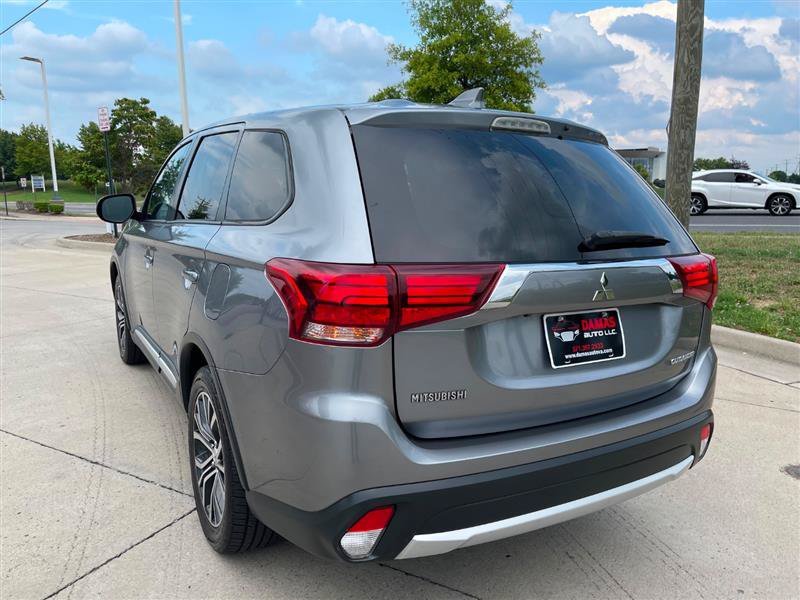 Used 2017 Mitsubishi Outlander ES AWD/4WD image 51
