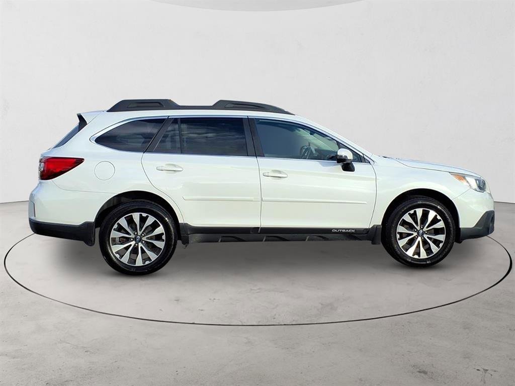 Used 2017 Subaru Outback 2.5i Limited image 6