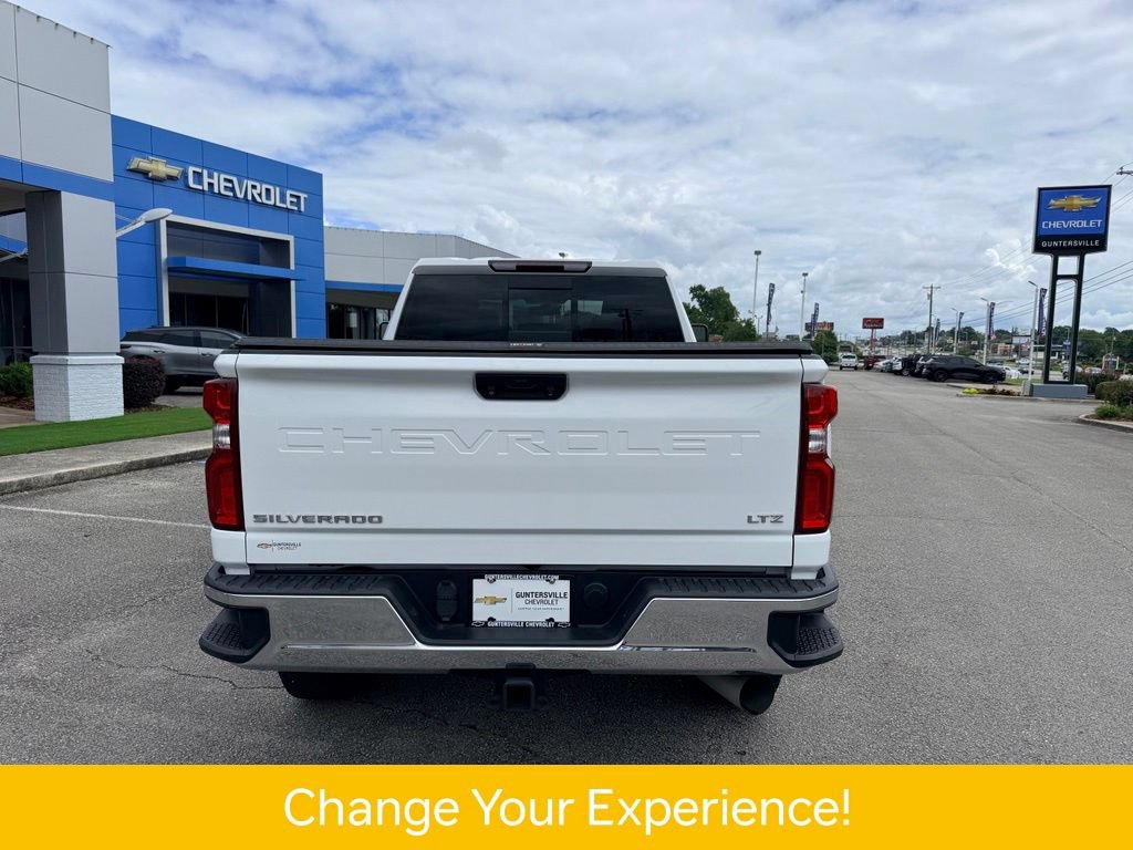 Used 2022 Chevrolet Silverado 2500 LTZ AWD/4WD image 5