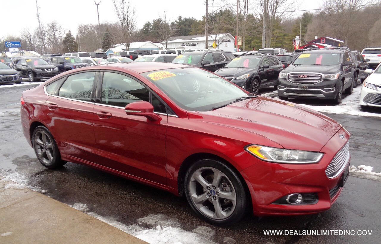 Used 2014 Ford Fusion SE w/ Equipment Group 201A image 2