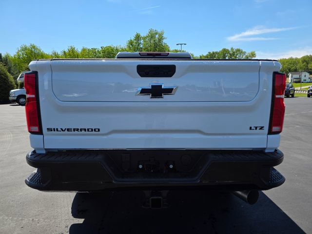 New 2026 Chevrolet Silverado 3500 LTZ w/ LTZ Plus Package AWD/4WD image 3