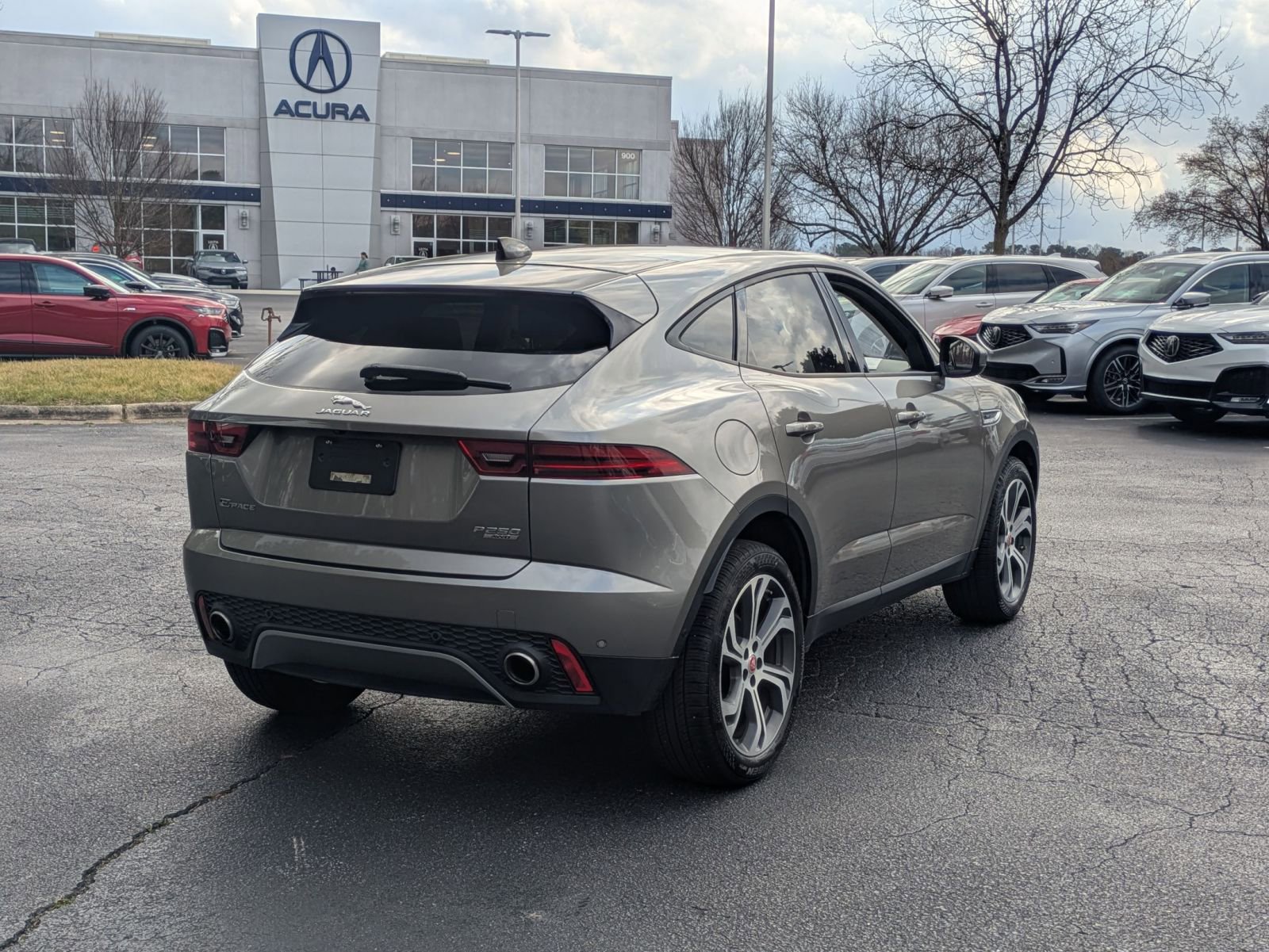 Used 2020 Jaguar E-PACE SE image 5