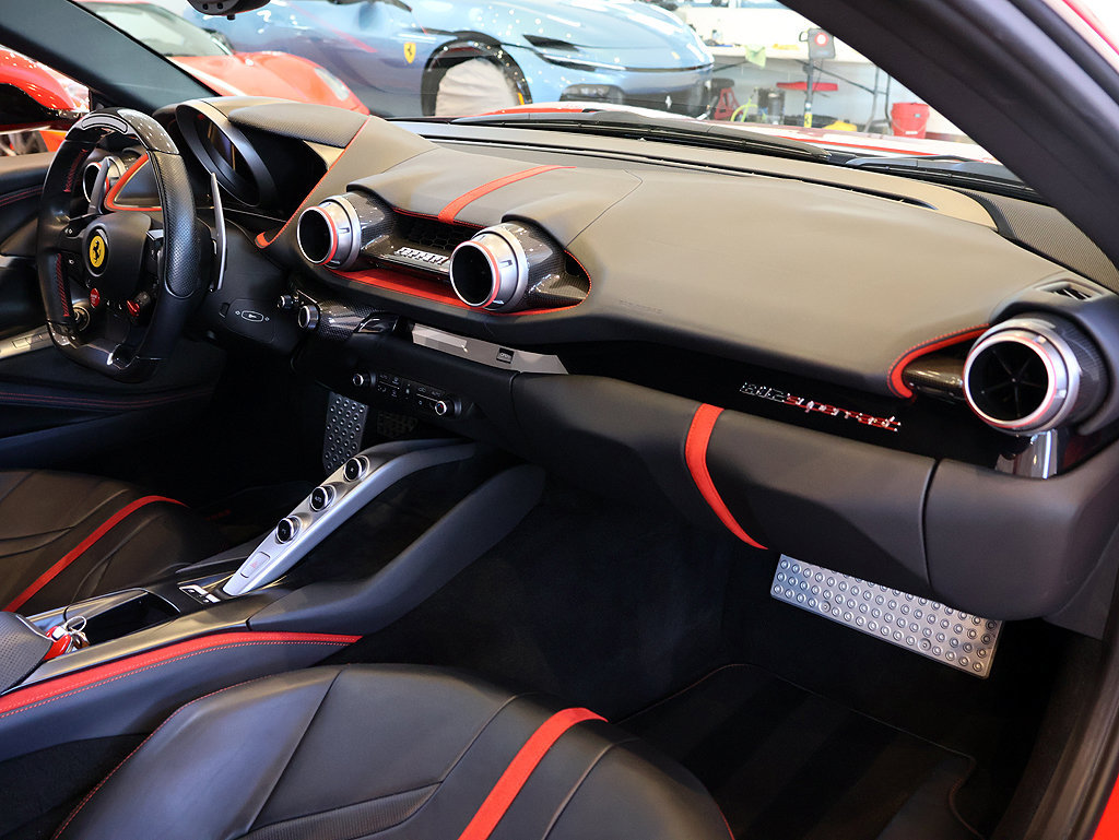Certified 2018 Ferrari 812 Superfast RWD image 74