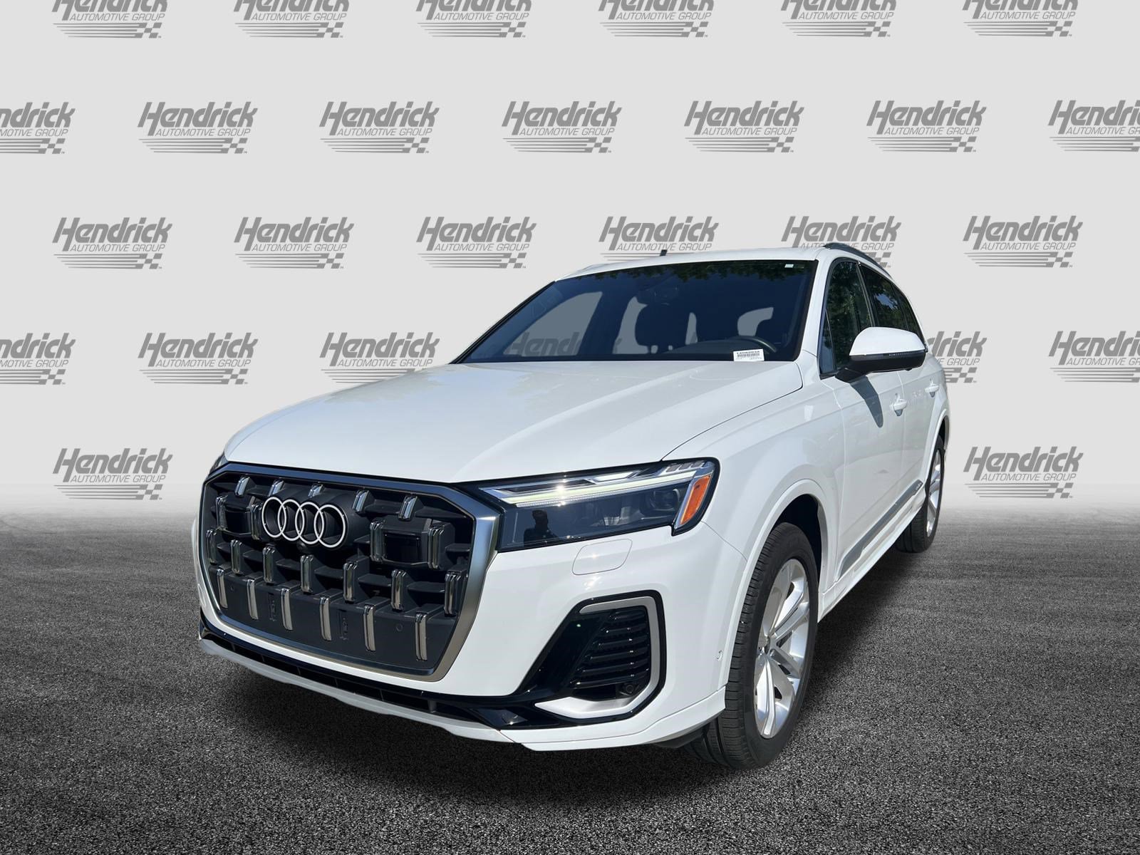 Used 2025 Audi Q7 3.0T Premium Plus w/ Premium Plus Package AWD/4WD image 5
