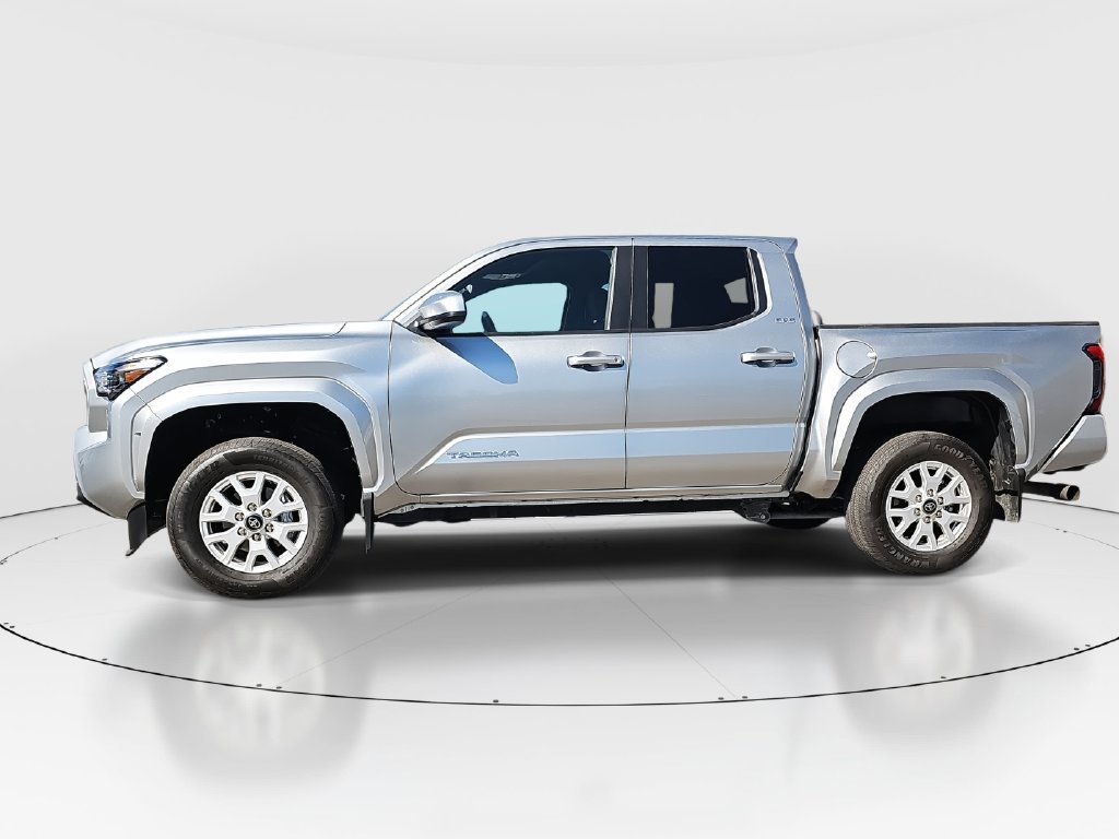 Certified 2025 Toyota Tacoma SR5 AWD/4WD image 8