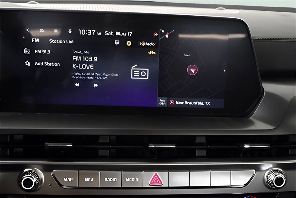 Used 2024 Kia Telluride LX image 28