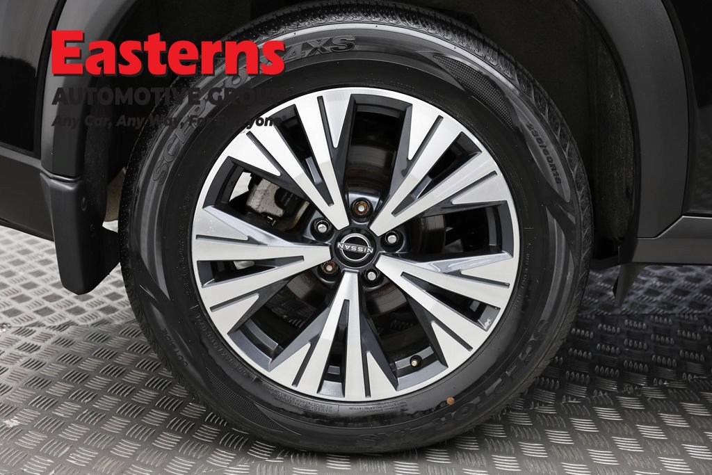 Used 2023 Nissan Rogue SV AWD/4WD image 30