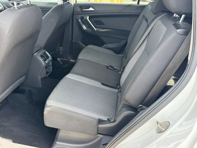 Used 2018 Volkswagen Tiguan S FWD image 15