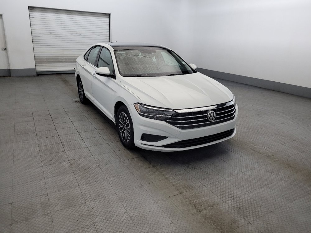 Used 2019 Volkswagen Jetta SE w/ Cold Weather Package FWD image 13