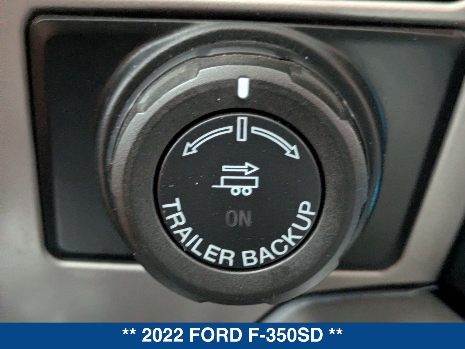 Used 2022 Ford F350 Lariat w/ Lariat Ultimate Package AWD/4WD image 35
