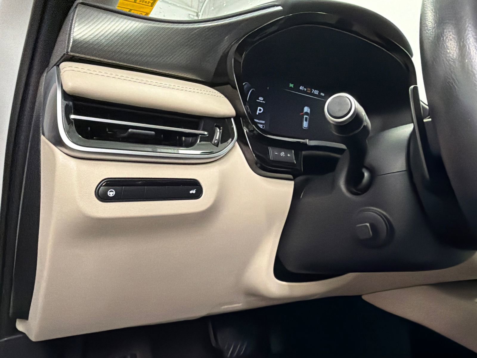 Used 2024 INFINITI QX60 Luxe image 33