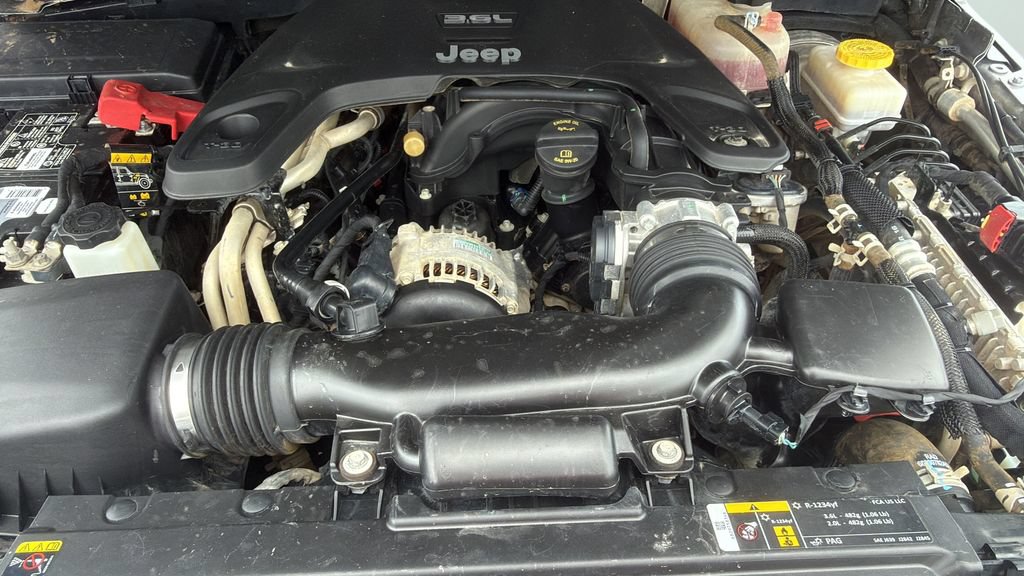 Used 2020 Jeep Wrangler Unlimited Sport S AWD/4WD image 16