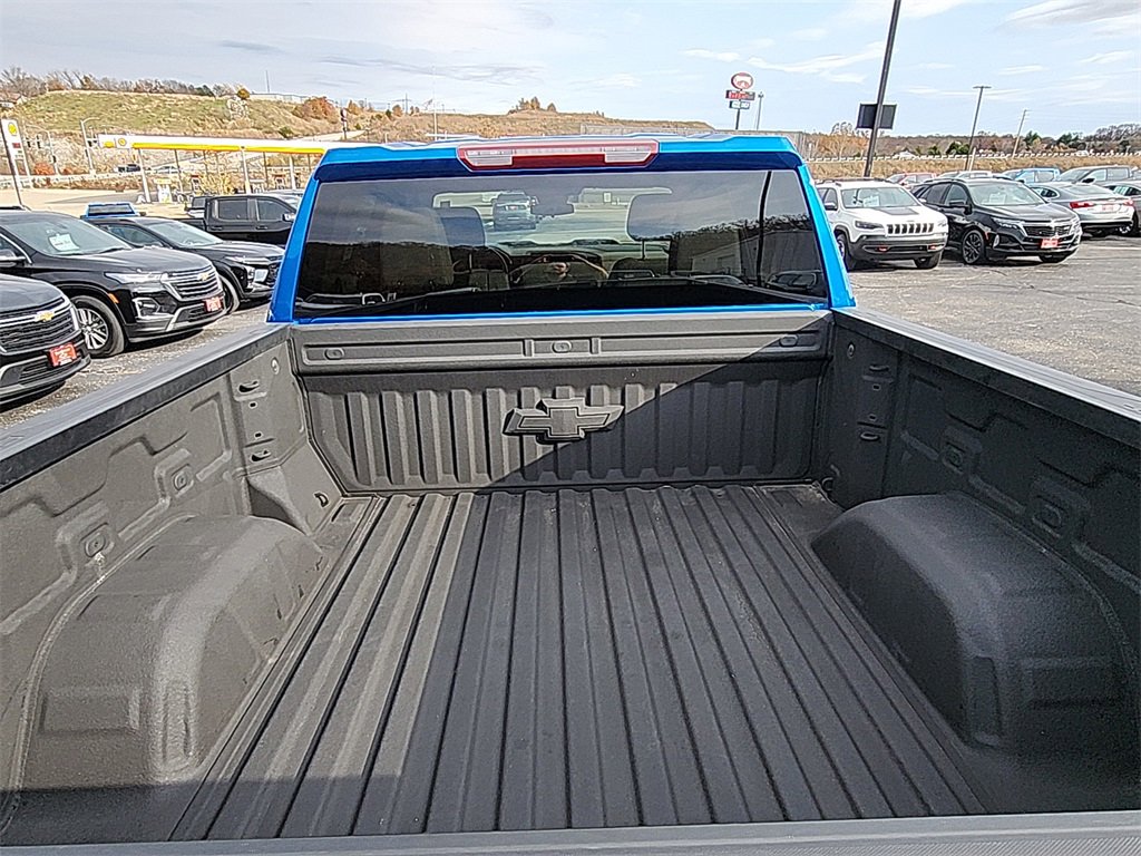 Used 2023 Chevrolet Silverado 1500 LT Trail Boss w/ Protection Package image 8